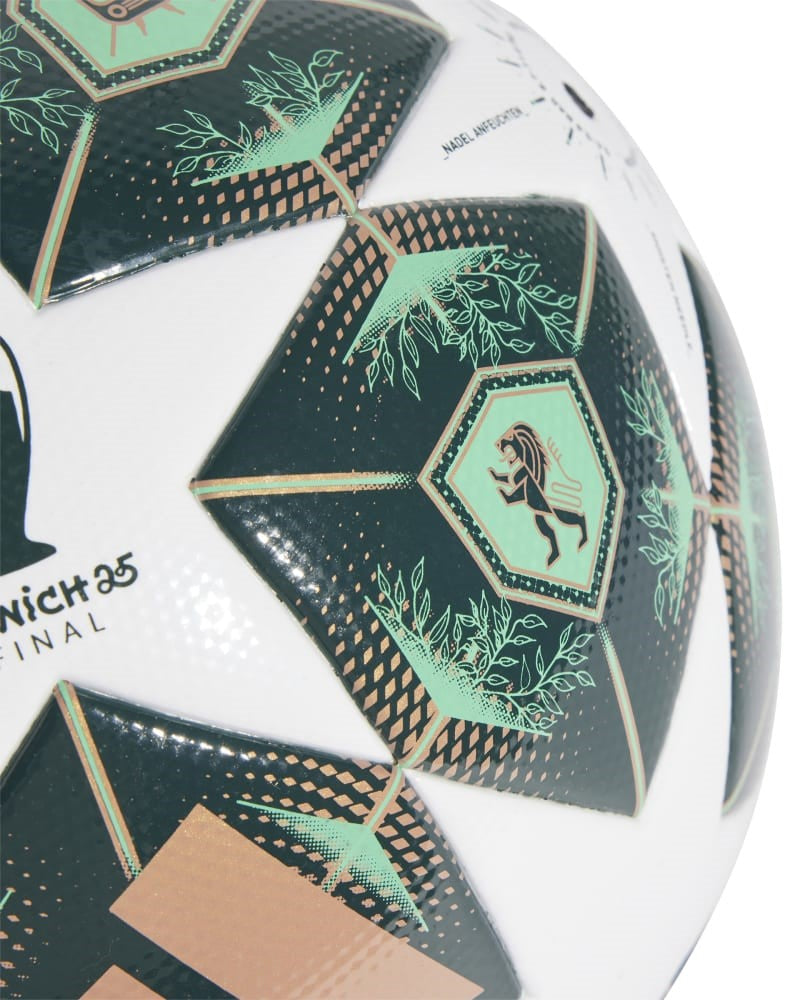 Adidas / Knockout Ball