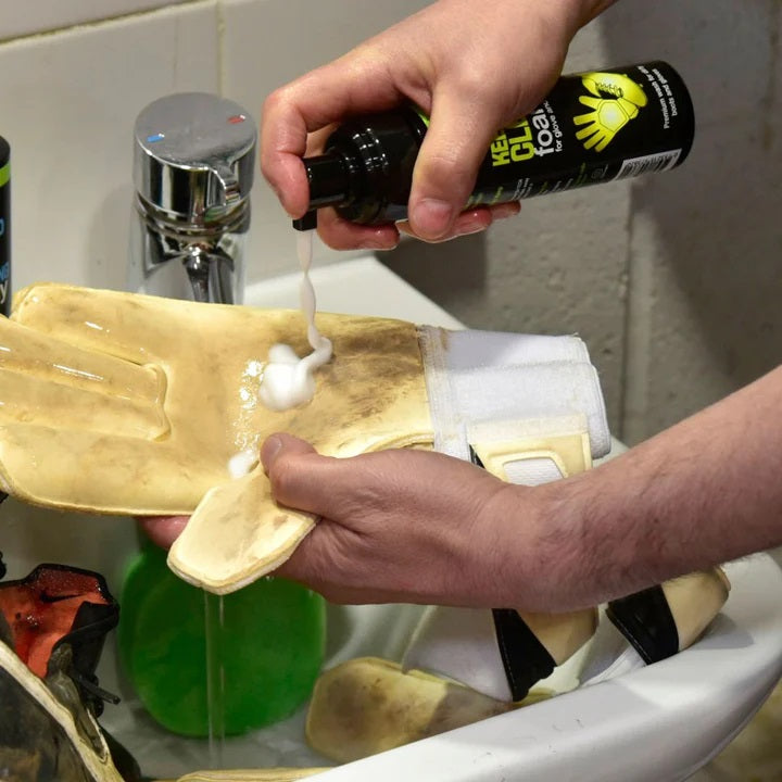 GloveGlu Keep Clean Foama