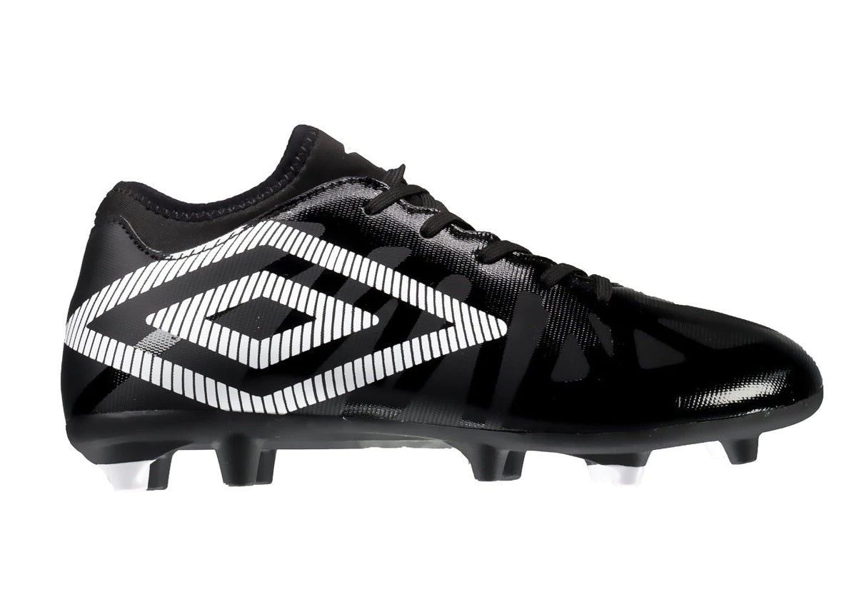 Umbro Ventura Firm Ground Junior Football Boots (Black White)