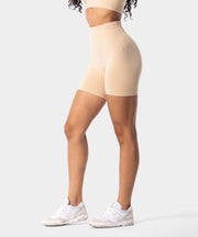 Carpatree Simply Seamless Shorts perfect Beige